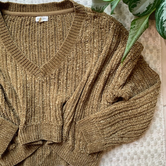 🍁🌾 Harvest Gold Cropped Chenille Sweater - Picture 14 of 15
